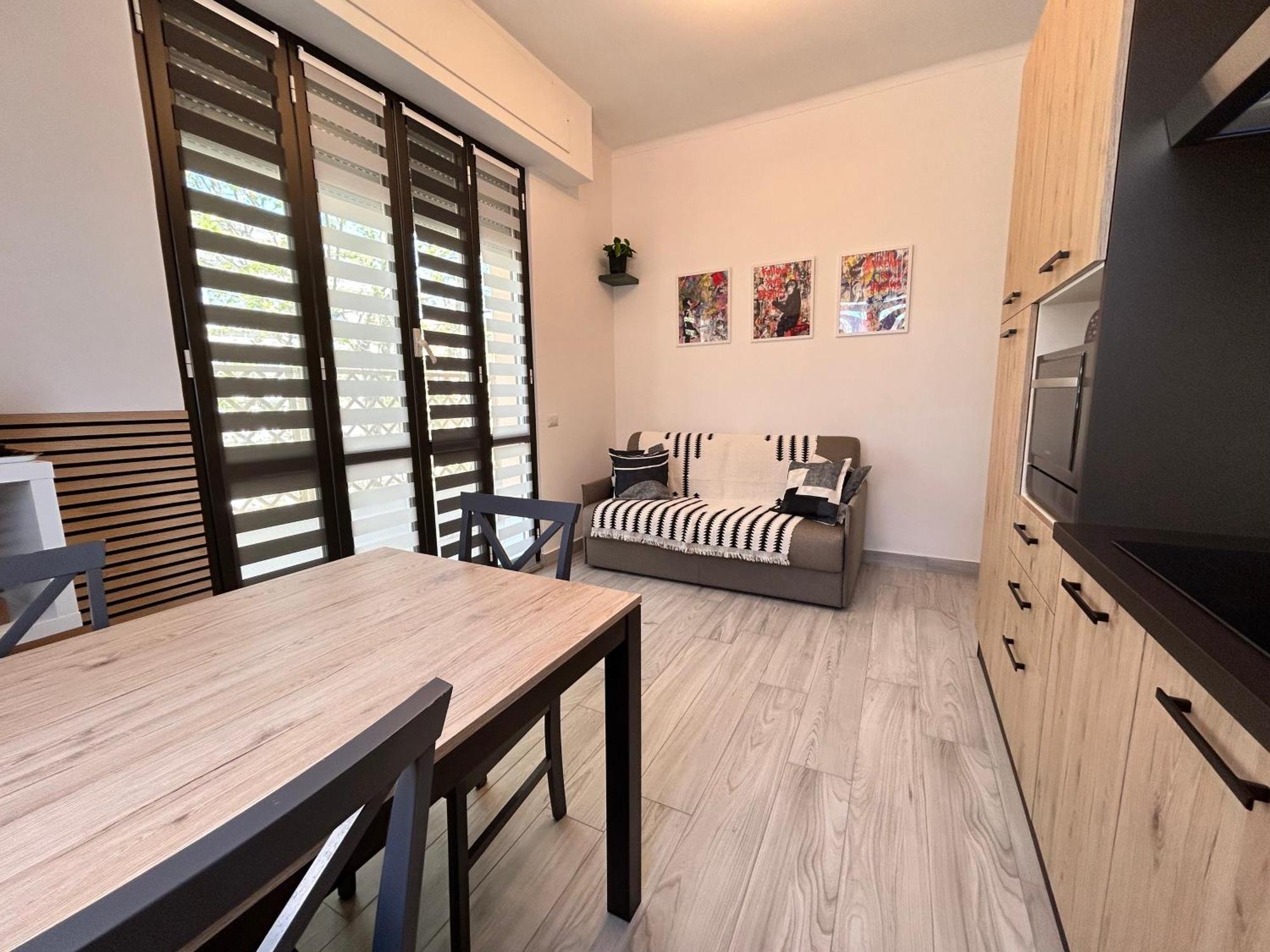 Vacanze Romane Lido di Ostia Bagian luar foto